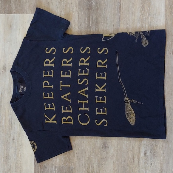 Warner Bros. Other - Harry Potter Quidditch Keepers Beaters Chasers Seekers Graphic Shirt Size S